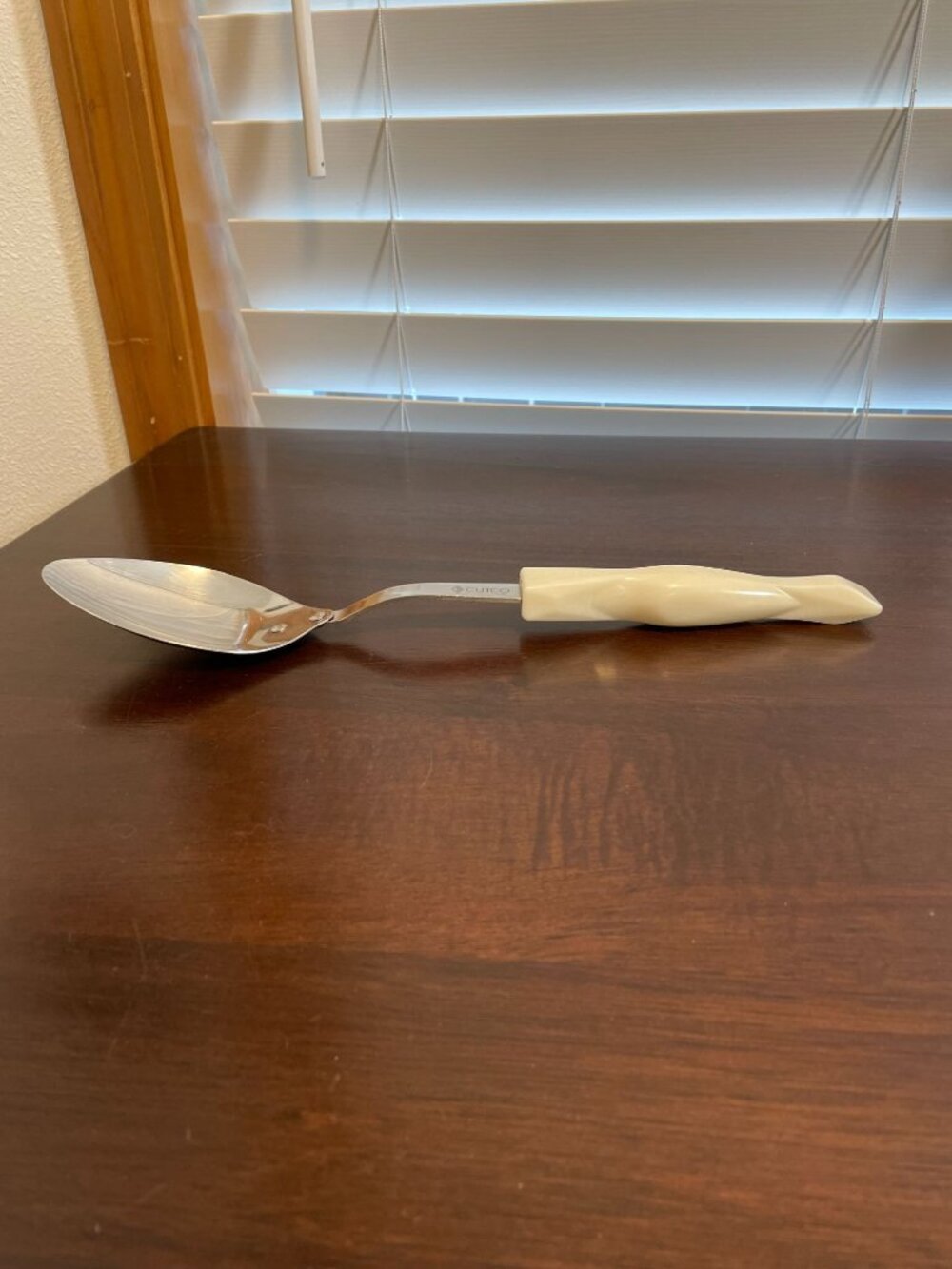 Vintage Cutco Serving Spoon - Pearl White Handle - Picture 5 of 8